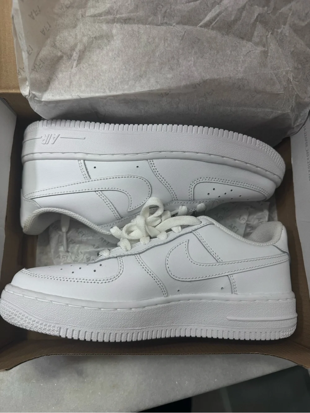 Nike Kids White Low-Top Sneakers